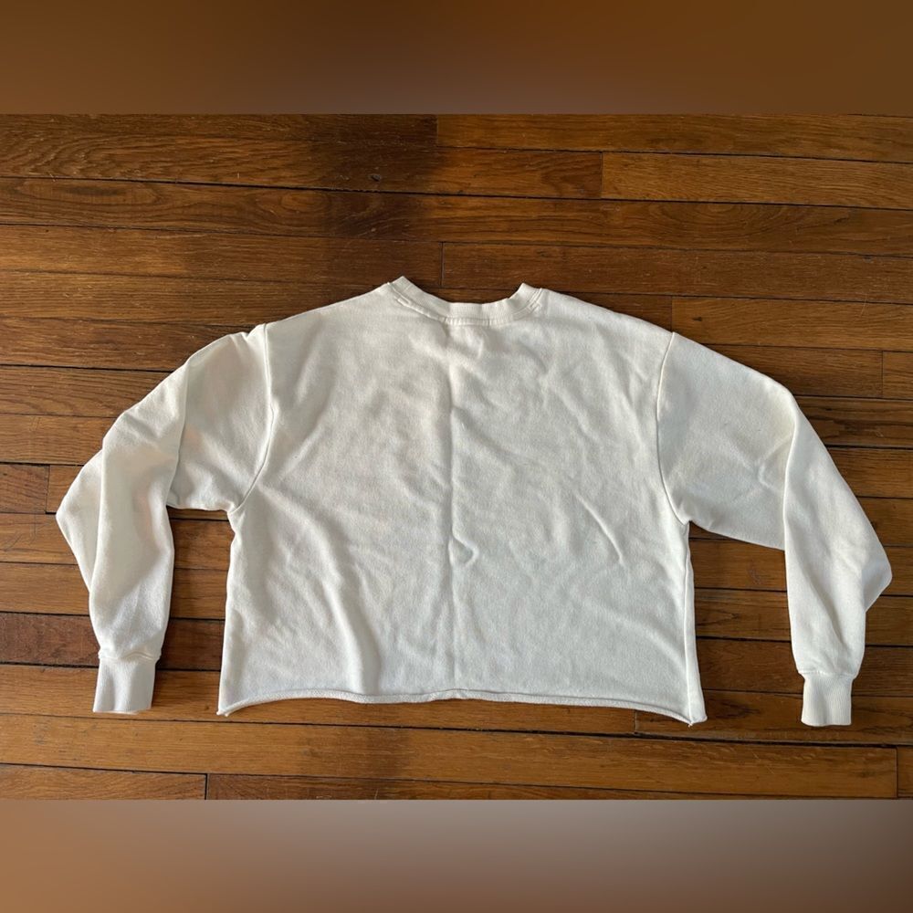 Small White Uncharted Threads/Paper store Cropped Sweatshirt Dancing Skeletons - Picture 10 of 10